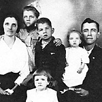 Dorris Rhodes Family 1920