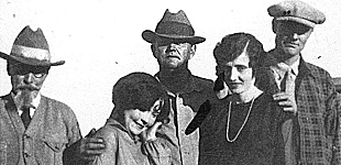 John Briscoe, Edd Wright & wife & daughter & Ray Wright