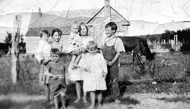 Hitt Children in Rising Star, TX 1918